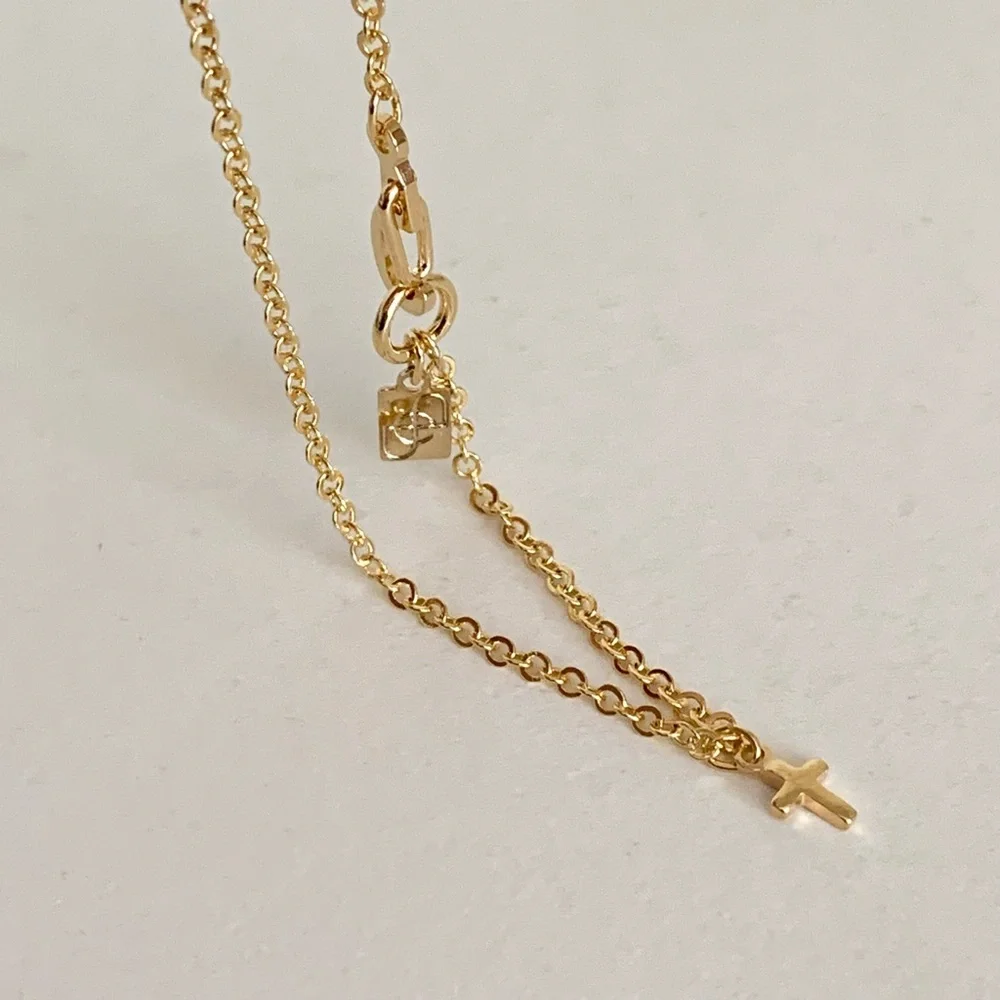 Mini cross bracelet